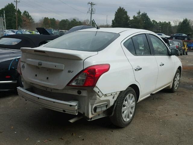 3N1CN7AP2HL852418 - 2017 NISSAN VERSA S WHITE photo 4