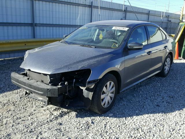 1VWAP7A30DC137524 - 2013 VOLKSWAGEN PASSAT S GRAY photo 2