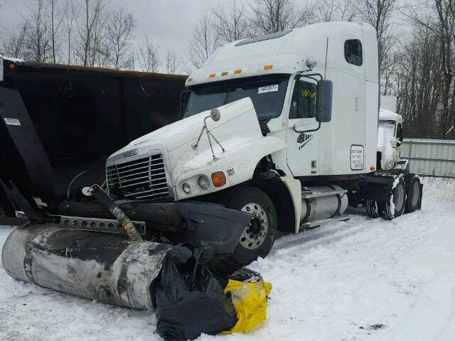 1FUJBBCK07LY24945 - 2007 FREIGHTLINER CONVENTION WHITE photo 2