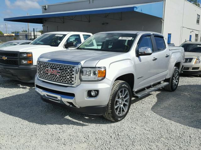 1GTG6EENXJ1112296 - 2018 GMC CANYON DEN SILVER photo 2