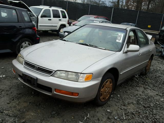 1HGCD5694TA214526 - 1996 HONDA ACCORD VAL BEIGE photo 2