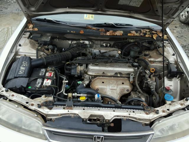 1HGCD5694TA214526 - 1996 HONDA ACCORD VAL BEIGE photo 7