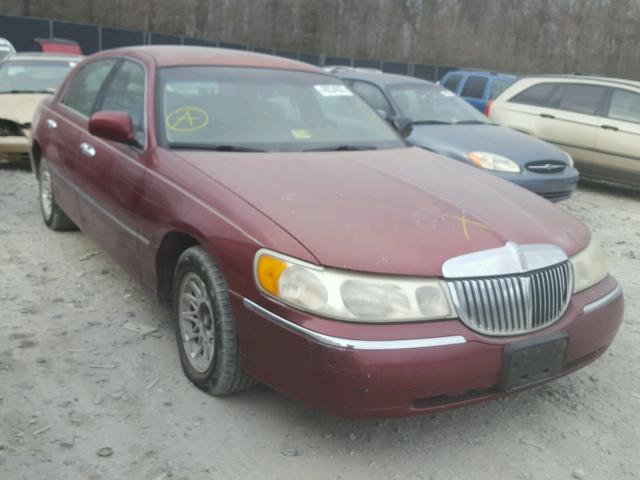 1LNHM82W0XY716296 - 1999 LINCOLN TOWN CAR S RED photo 1