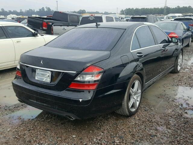 WDDNG71X28A225490 - 2008 MERCEDES-BENZ S 550 BLACK photo 4