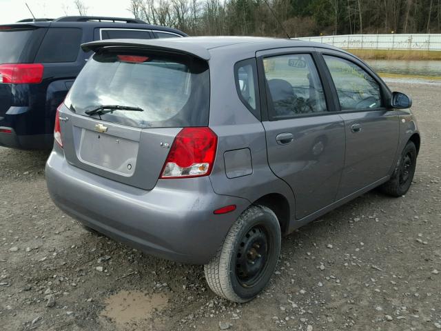 KL1TD66647B747672 - 2007 CHEVROLET AVEO BASE ნაცრისფერი ფოტო 4
