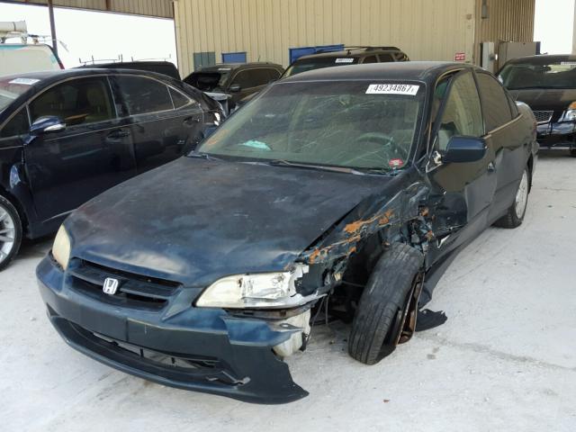 JHMCG5645YC018177 - 2000 HONDA ACCORD LX GREEN photo 2