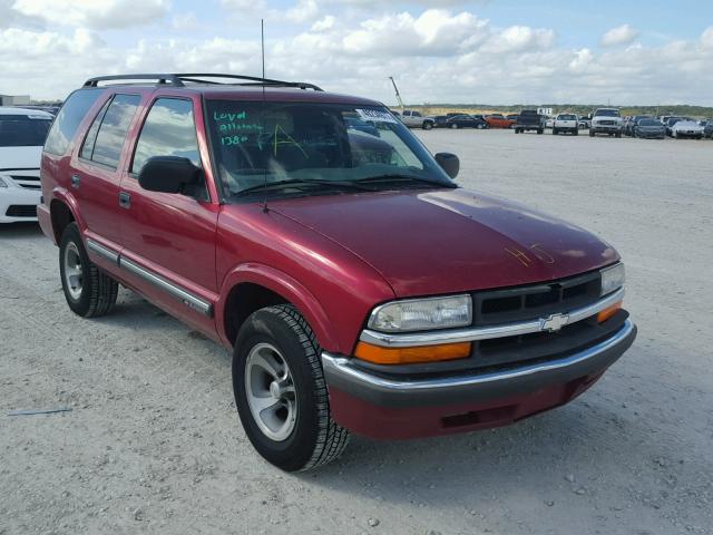 1GNCS13W5Y2146477 - 2000 CHEVROLET BLAZER MAROON photo 1