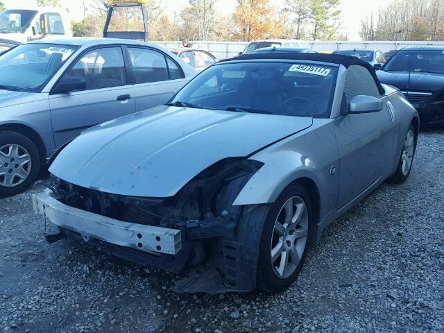 JN1AZ36A45M753755 - 2005 NISSAN 350Z ROADS GRAY photo 2