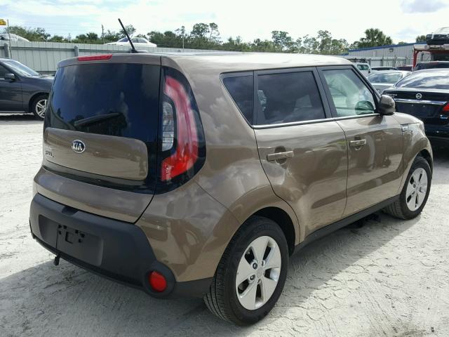 KNDJN2A2XG7261834 - 2016 KIA SOUL BROWN photo 4