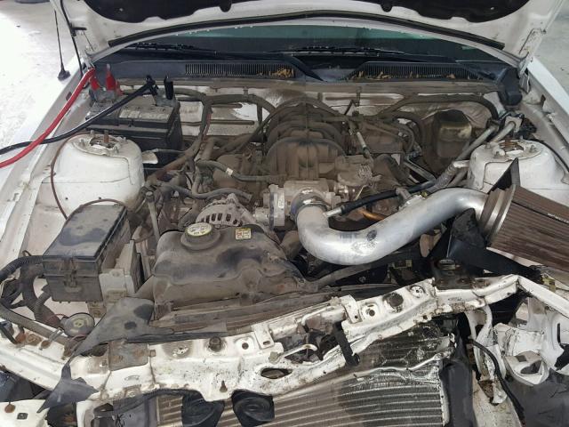 1ZVFT80N075218638 - 2007 FORD MUSTANG WHITE photo 7