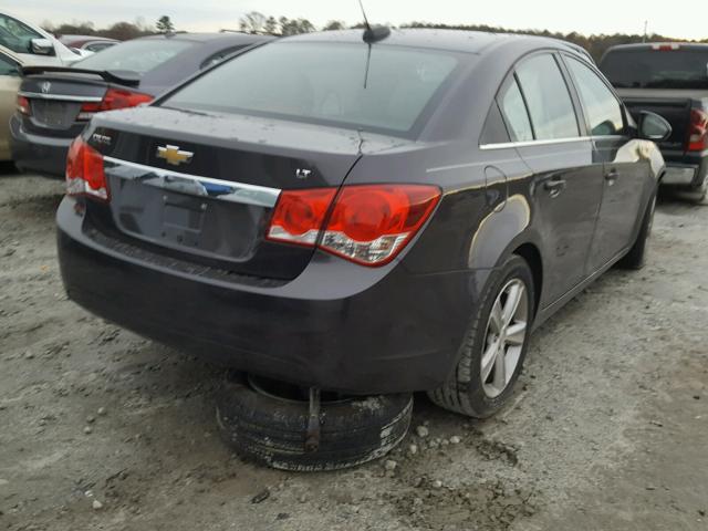 1G1PE5SB8F7147395 - 2015 CHEVROLET CRUZE LT BLACK photo 4