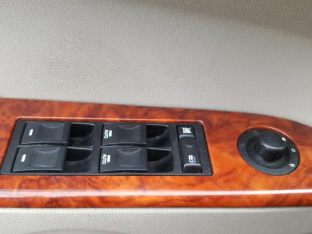 1J8HG58276C165044 - 2006 JEEP COMMANDER BLACK photo 10