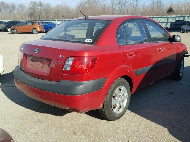 KNADE123886320172 - 2008 KIA RIO BASE RED photo 4