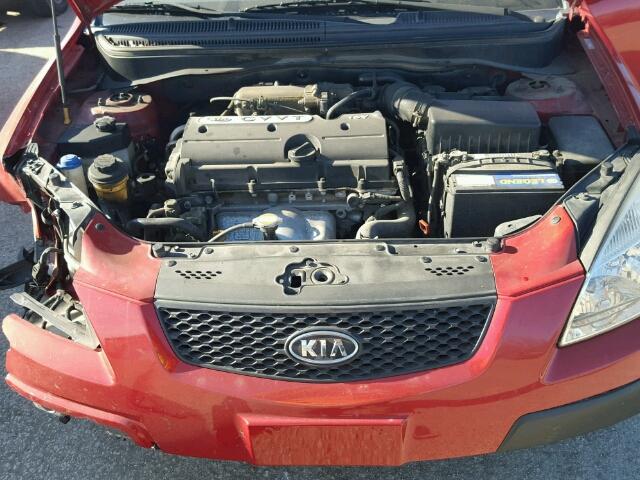 KNADE123886320172 - 2008 KIA RIO BASE RED photo 7