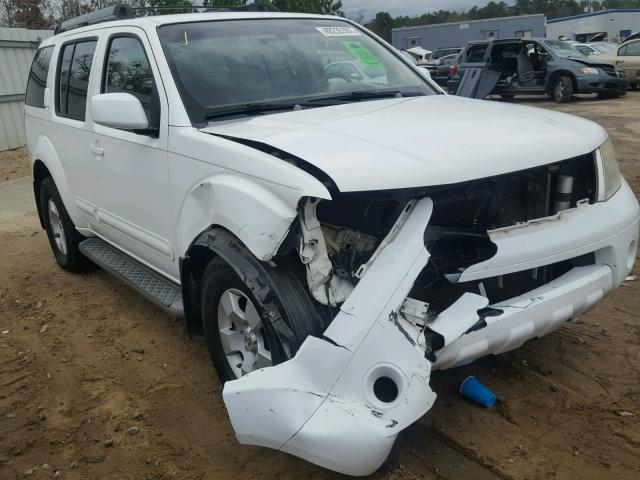 5N1AR18U66C616375 - 2006 NISSAN PATHFINDER WHITE photo 1