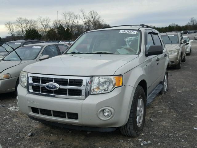 1FMCU93188KC16717 - 2008 FORD ESCAPE XLT WHITE photo 2