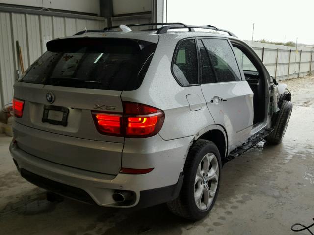 5UXZW0C58BL658310 - 2011 BMW X5 XDRIVE3 SILVER photo 4