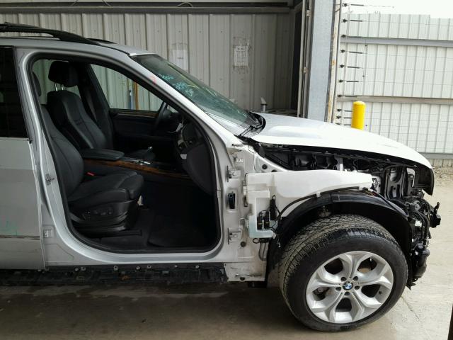 5UXZW0C58BL658310 - 2011 BMW X5 XDRIVE3 SILVER photo 9