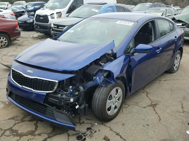 3KPFK4A75HE134190 - 2017 KIA FORTE LX BLUE photo 2