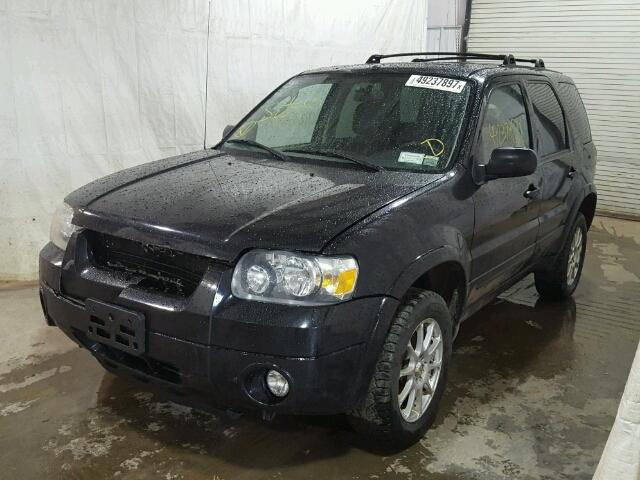 1FMCU93197KA97980 - 2007 FORD ESCAPE XLT BLACK photo 2