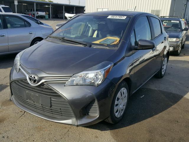 VNKKTUD3XFA032119 - 2015 TOYOTA YARIS CHARCOAL photo 2