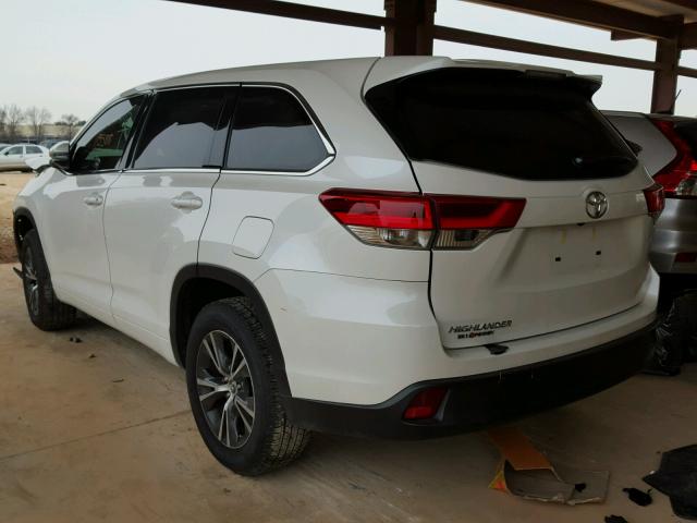 5TDZARFH4HS029077 - 2017 TOYOTA HIGHLANDER WHITE photo 3