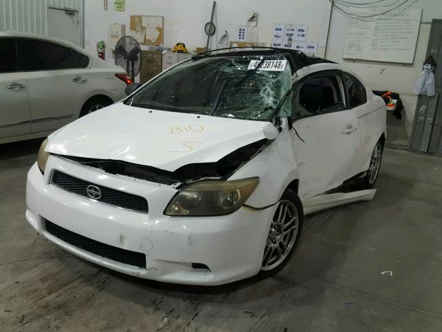 JTKDE177050024858 - 2005 TOYOTA SCION TC 白色 照片 2
