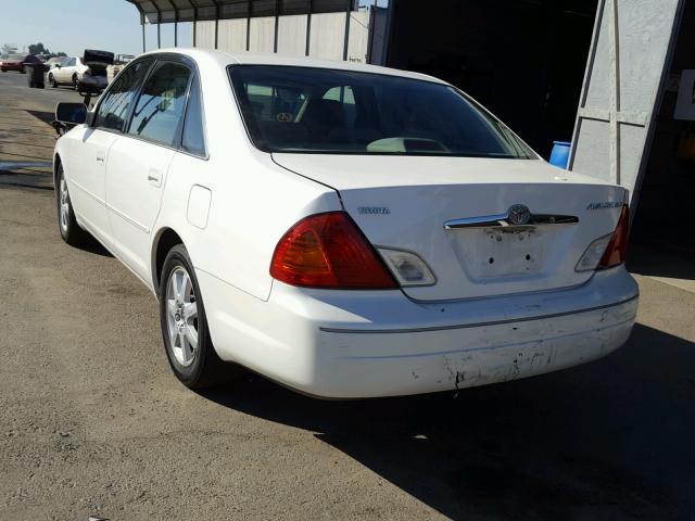 4T1BF28B6YU041578 - 2000 TOYOTA AVALON XL WHITE photo 3