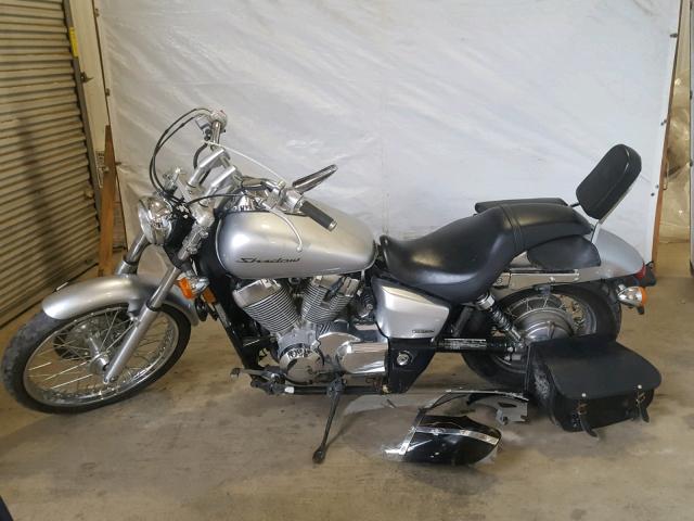 JH2RC53038M100659 - 2008 HONDA VT750 C2 SILVER photo 9