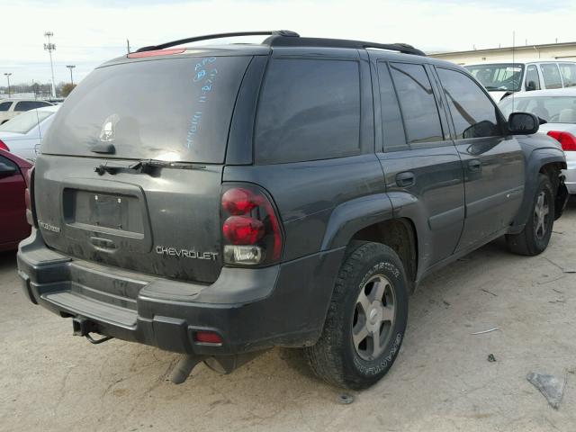 1GNDS13SX42136524 - 2004 CHEVROLET TRAILBLAZE GRAY photo 4