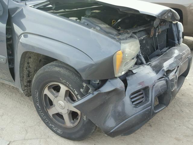 1GNDS13SX42136524 - 2004 CHEVROLET TRAILBLAZE GRAY photo 9