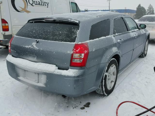 2D4FV47TX6H242224 - 2006 DODGE MAGNUM SE GRAY photo 4