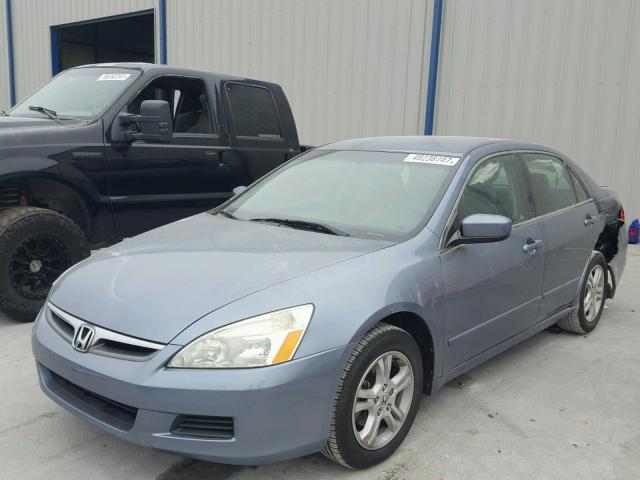 1HGCM56347A150795 - 2007 HONDA ACCORD SE BLUE photo 2