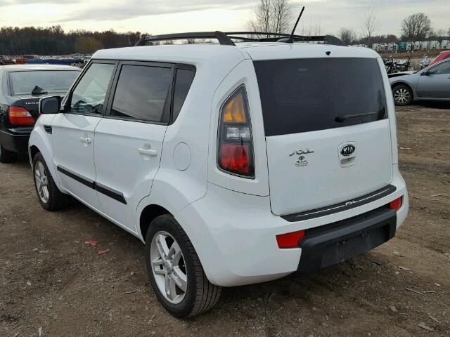 KNDJT2A26B7705533 - 2011 KIA SOUL + WHITE photo 3