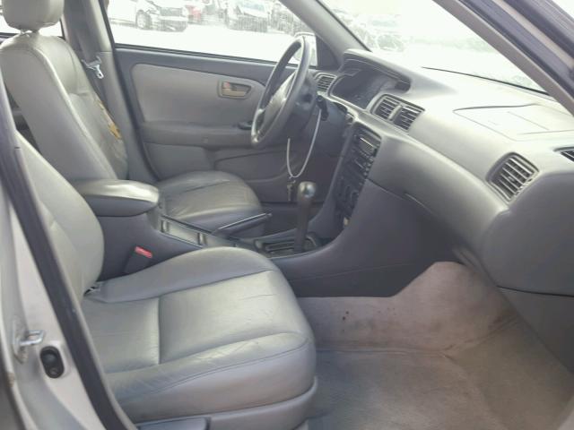 4T1BG22K51U052146 - 2001 TOYOTA CAMRY CE SILVER photo 5