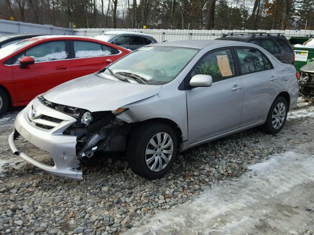 2T1BU4EE9CC868694 - 2012 TOYOTA COROLLA BA SILVER photo 2