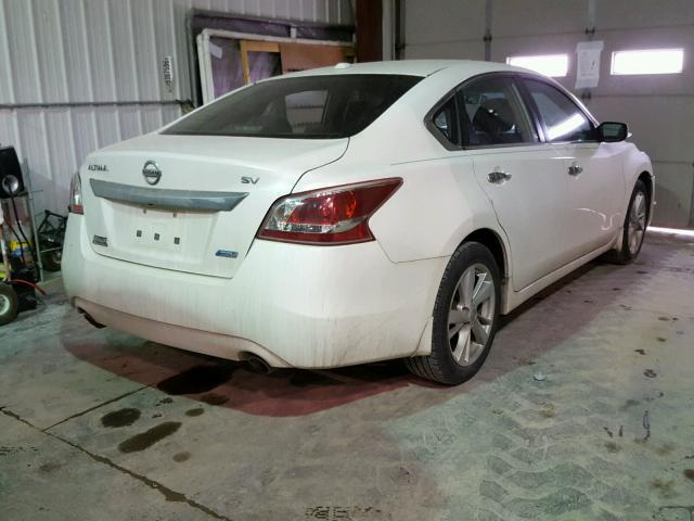 1N4AL3AP1DC237504 - 2013 NISSAN ALTIMA 2.5 WHITE photo 4