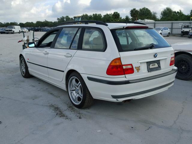 WBAAR3347YJM01557 - 2000 BMW 323 IT WHITE photo 3