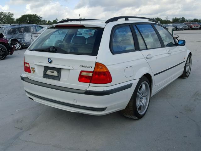 WBAAR3347YJM01557 - 2000 BMW 323 IT WHITE photo 4