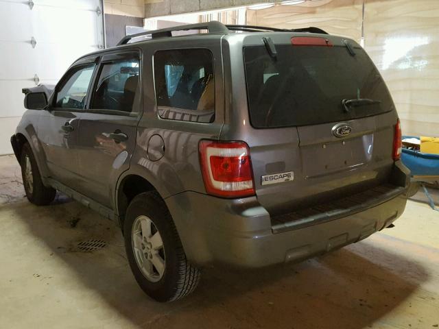 1FMCU03739KA10111 - 2009 FORD ESCAPE XLT GRAY photo 3