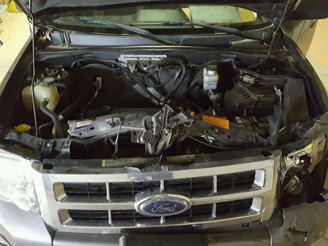 1FMCU03739KA10111 - 2009 FORD ESCAPE XLT GRAY photo 7