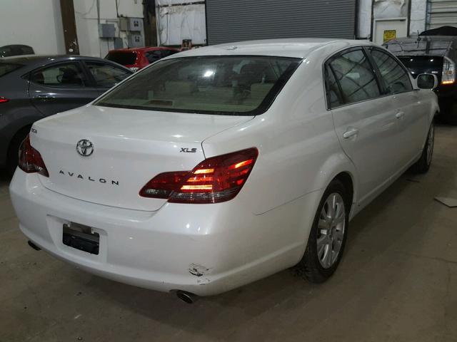 4T1BK36B99U337006 - 2009 TOYOTA AVALON XL WHITE photo 4