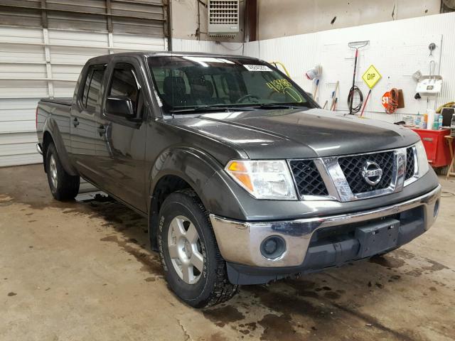 1N6AD09W27C463988 - 2007 NISSAN FRONTIER C SILVER photo 1