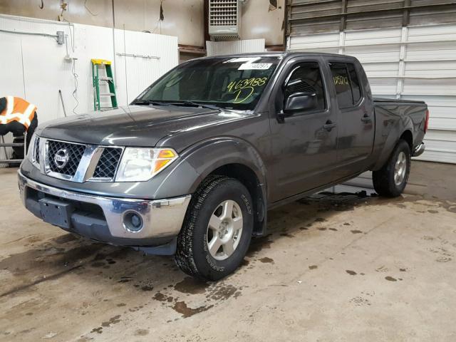 1N6AD09W27C463988 - 2007 NISSAN FRONTIER C SILVER photo 2