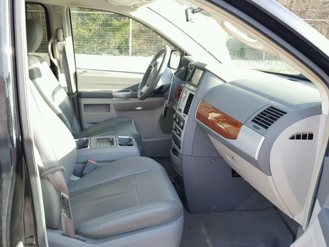 2A8HR54PX8R710255 - 2008 CHRYSLER TOWN & COU BLUE photo 5