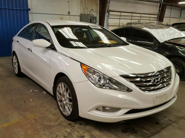 5NPEC4AC5CH366010 - 2012 HYUNDAI SONATA SE WHITE photo 1