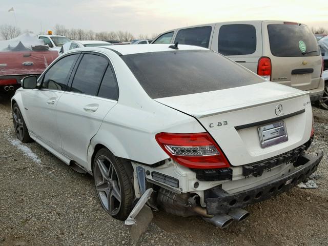 WDDGF77X59F258782 - 2009 MERCEDES-BENZ C 63 AMG WHITE photo 3