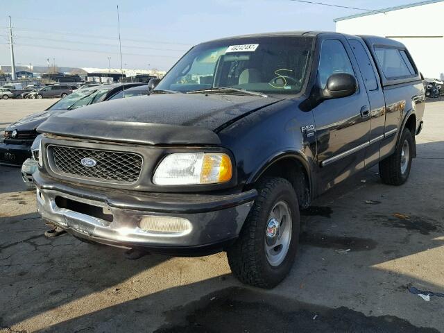 1FTRX18L5WKB30277 - 1998 FORD F150 BLACK photo 2