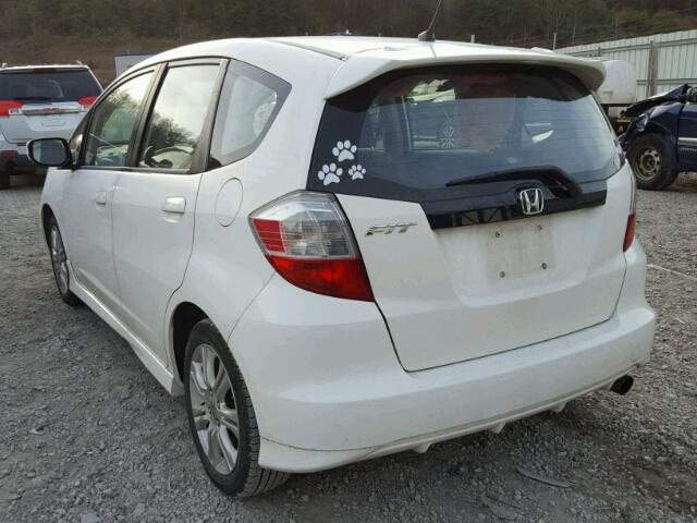JHMGE8H49AS014618 - 2010 HONDA FIT SPORT WHITE photo 3