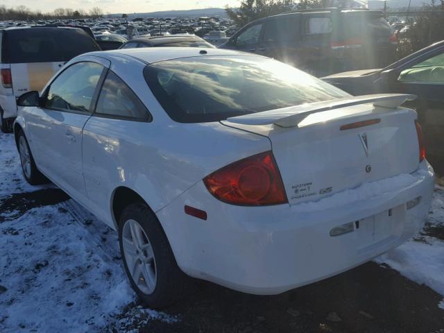 1G2AL18F787236114 - 2008 PONTIAC G5 WHITE photo 3